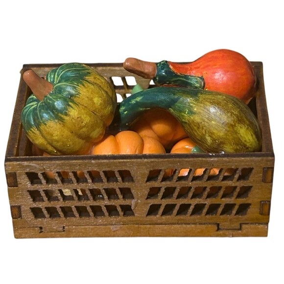 Mini Dollhouse Crate of Pumpkins & Gourds Fall Harvest Halloween Village Decor - Picture 5 of 7